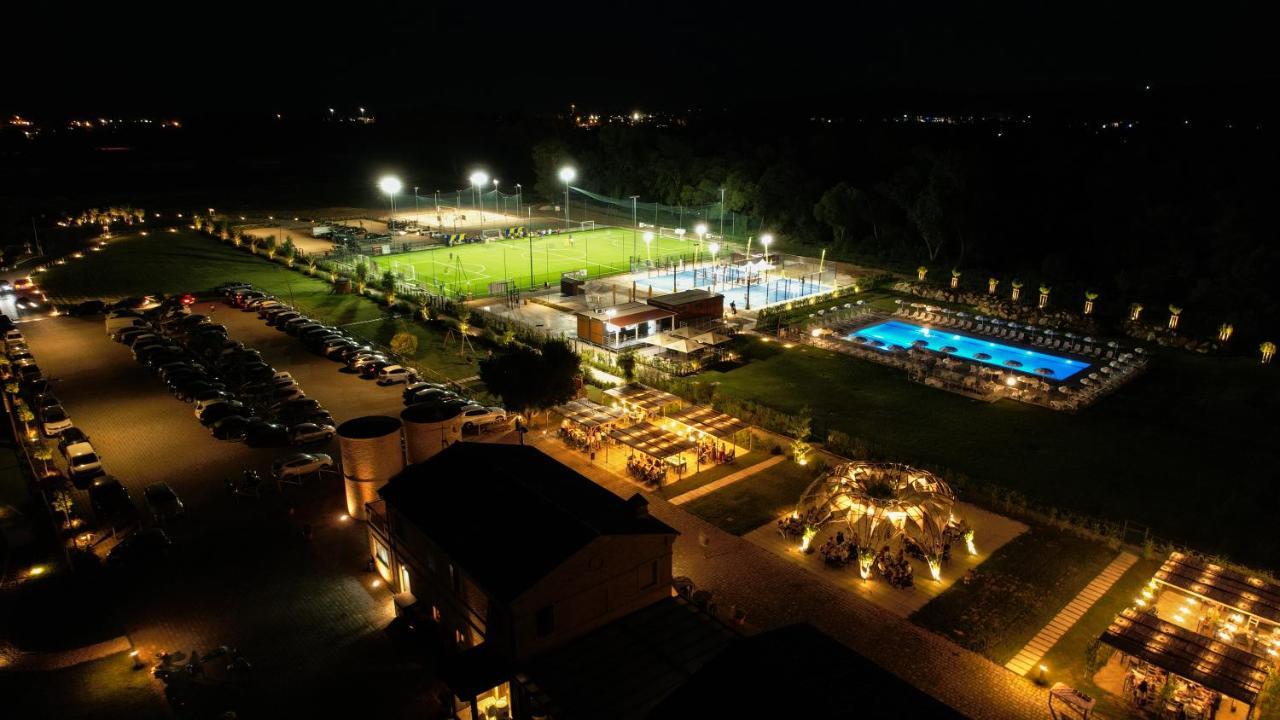 Moretti Village - B&B Чивитанова-Марке Экстерьер фото