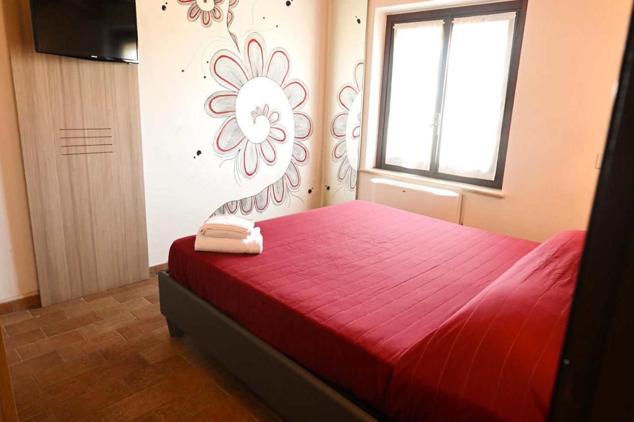 Moretti Village - B&B Чивитанова-Марке Экстерьер фото