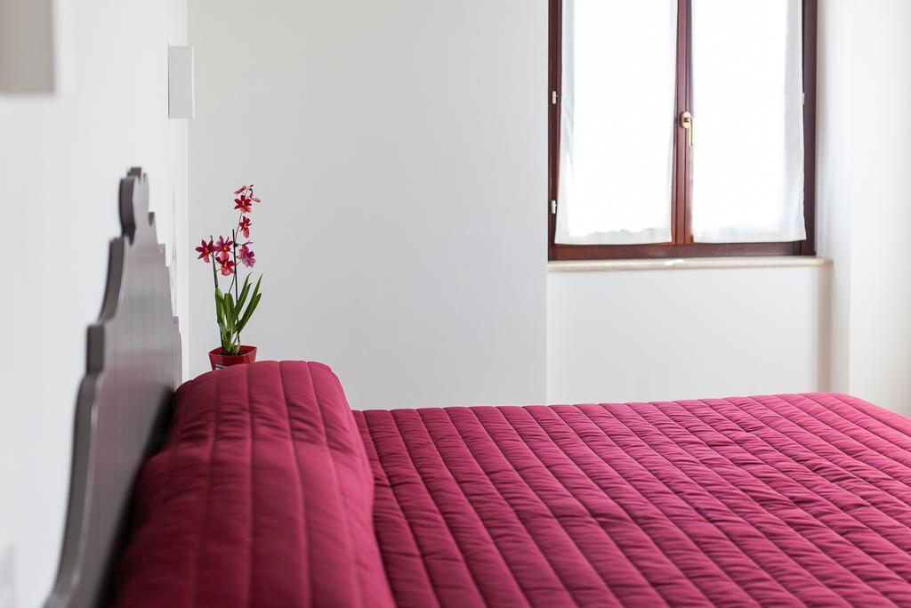 Moretti Village - B&B Чивитанова-Марке Экстерьер фото