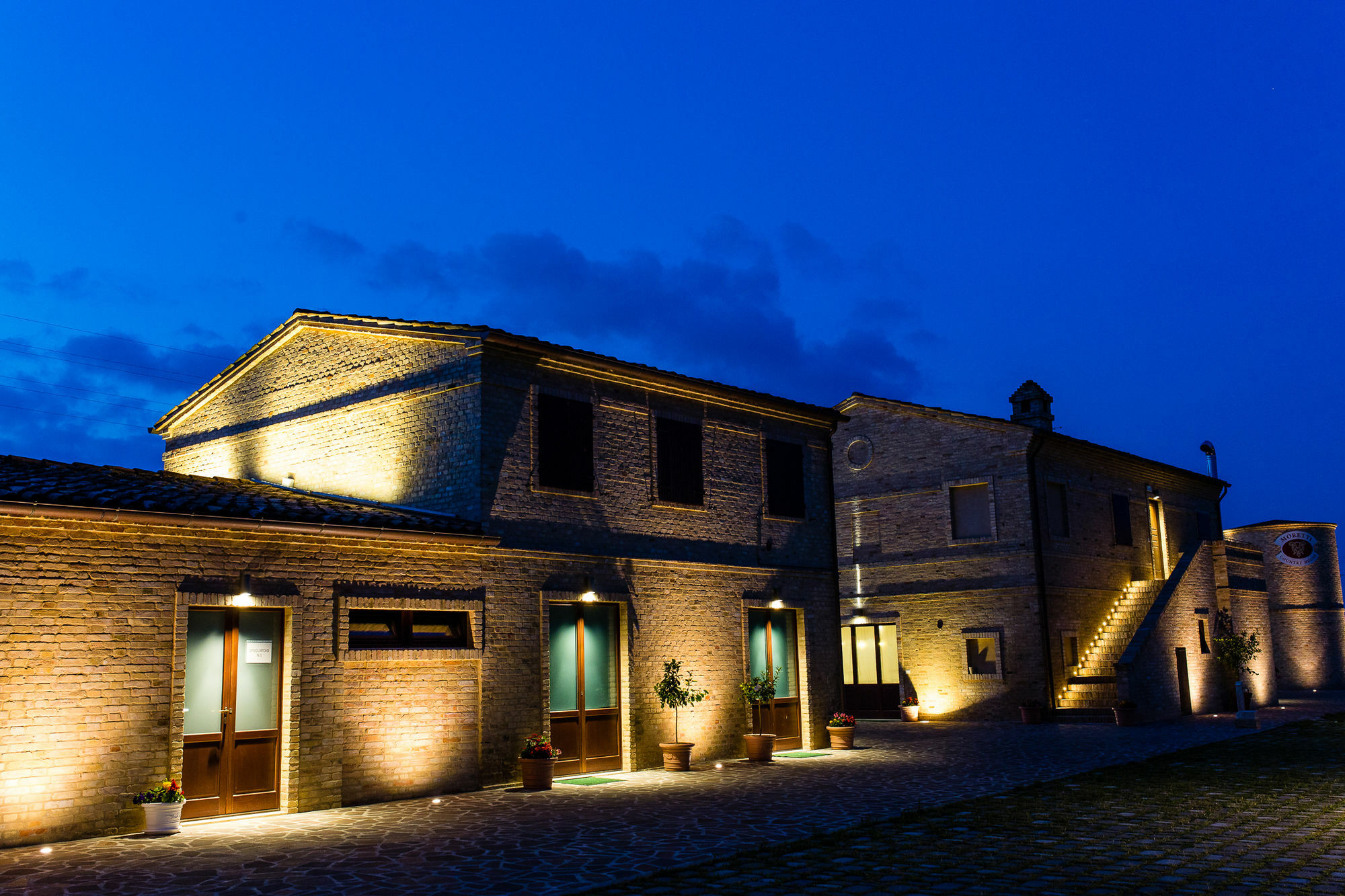 Moretti Village - B&B Чивитанова-Марке Экстерьер фото